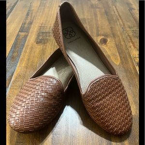 Daisy Fuentes flats